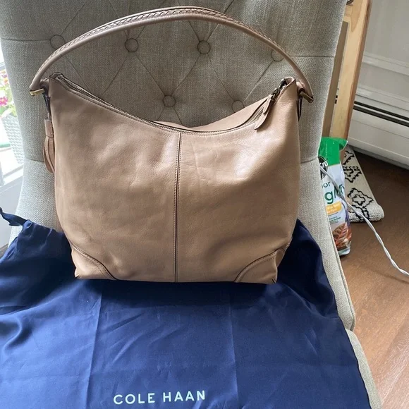 🌾Cole Haan Shoulder Bag🌾 - Picture 2 of 9